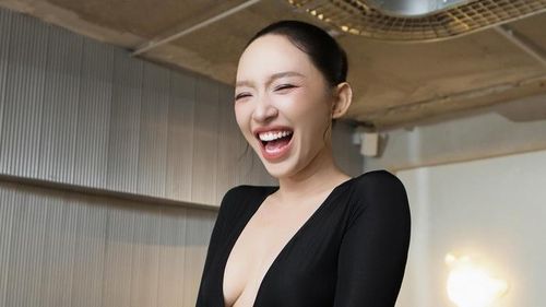 Tóc Tiên nói tất cả khoảnh khắc trong tình yêu đối với cô đều tự nhiên.