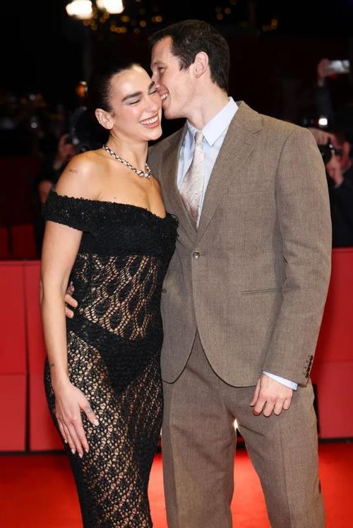 Dua Lipa và Callum Turner tham dự Liên hoan phim quốc tế Berlinale lần thứ 76 tại Berlin vào ngày 14 tháng 2 năm 2026. Ảnh: Getty Images