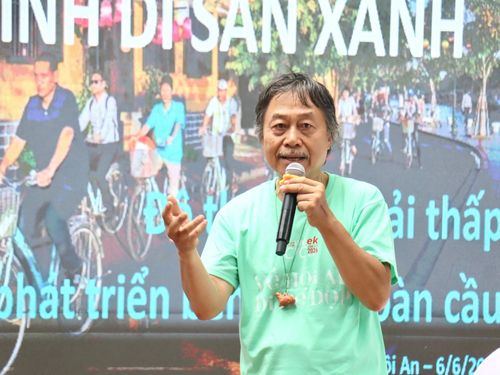 TS. Phan Mạnh Tuấn, chuyên gia cao cấp Net Zero Việt Nam phát biểu tại tọa đàm. Ảnh: QUỐC TUẤN