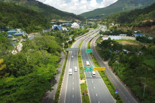 Hạ tầng giao thông sẽ là ưu tiên của Lâm Đồng trong đầu tư hạ tầng chiến lược