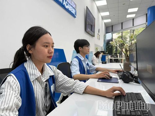 Trung tâm Tiếng Anh Dolphin chú trọng công tác quản lý, xây dựng môi trường học tập hiện đại, đáp ứng nhu cầu học ngoại ngữ của học viên.