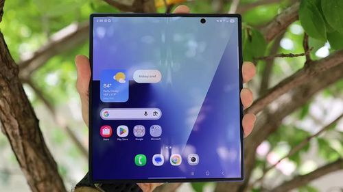 Người dùng sẽ không phải chờ đợi quá lâu cho Samsung Galaxy Z Fold 8 và Galaxy Z Fold 8 Ultra, vì cả hai điện thoại này, cùng với Samsung Galaxy Z Flip 8, rất có thể sẽ ra mắt vào tháng 7.