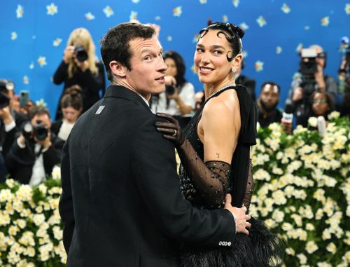Mối tình của Dua Lipa và Callum Turner được nhiều khán giả ngưỡng mộ. Ảnh: FilmMagic.
