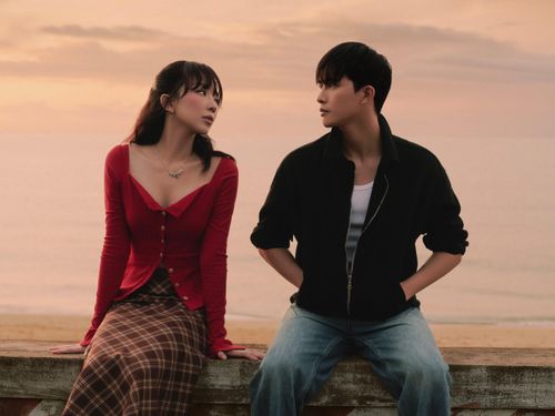 Xây dựng bài hát dựa trên một ý thơ là điểm nhấn sáng giá cho single trở lại của Tóc Tiên.
