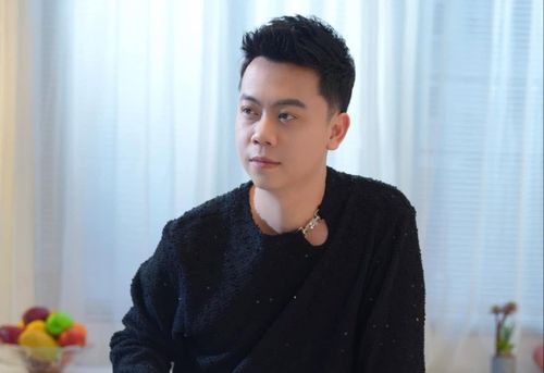Đình Dũng thông báo ngừng hát ở quán bar. Ảnh: FBNV.