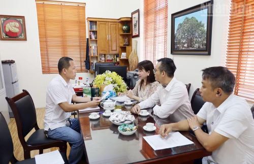 Chiều 2/6/2026, phóng viên Báo Nhân Dân đã có buổi làm việc với tập thể lãnh đạo Vinatea Mộc Châu.