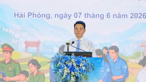 Đồng chí Bí thư Thành ủy Hải Phòng Lê Ngọc Châu phát biểu chỉ đạo tại Lễ ra quân.