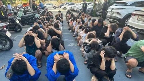 Các đối tượng trong đường dây buôn bán ma túy liên tỉnh. (Ảnh: Công an cung cấp)