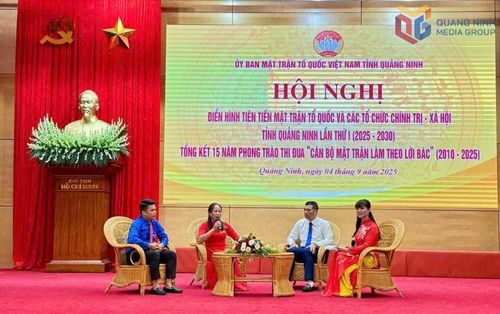 Chị Nguyễn Thị Huế (thứ 2 từ trái sang) chia sẻ kinh nghiệm tại Hội nghị điển hình tiên tiến MTTQ và các tổ chức chính trị - xã hội tỉnh Quảng Ninh lần thứ I (2025-2030)