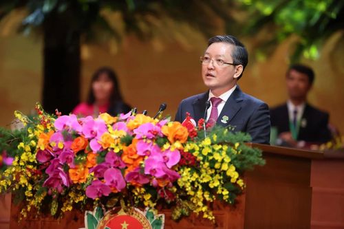Dưới sự chủ trì, điều hành của đồng chí Lương Quốc Đoàn, Ủy viên Trung ương Đảng, Chủ tịch Ban Chấp hành Trung ương Hội Nông dân Việt Nam, phiên thứ nhất Đại hội đại biểu toàn quốc Hội Nông dân Việt Nam lần thứ IX, nhiệm kỳ 2026-2031 sẽ thảo luận và thông qua nhiều nội dung quan trọng