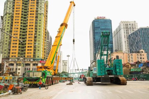 Hiện các đơn vị thi công đang tiếp tục hoàn thiện các điều kiện cần thiết để sẵn sàng triển khai những hạng mục tiếp theo của dự án theo kế hoạch đề ra.