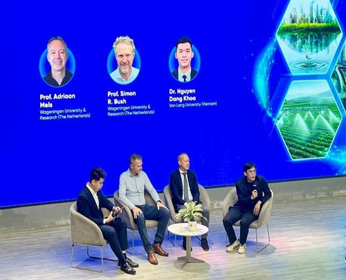Các chuyên gia chia sẻ tại hội thảo InnovaConnect với chủ đề “Hướng tới các thành phố bền vững: Các giải pháp tối ưu hóa nguồn nước đô thị phục vụ sản xuất nông nghiệp”