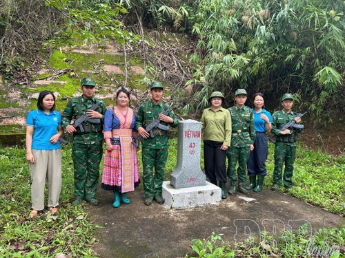 Ngay sau lễ ra mắt, Tổ phụ nữ tự quản đường biên, cột mốc tại bản Nậm Nhừ 1, xã Nà Hỳ cùng cán bộ, chiến sĩ Đồn Biên phòng Nậm Nhừ tham gia tuần tra tuyến biên giới do tổ phụ trách.