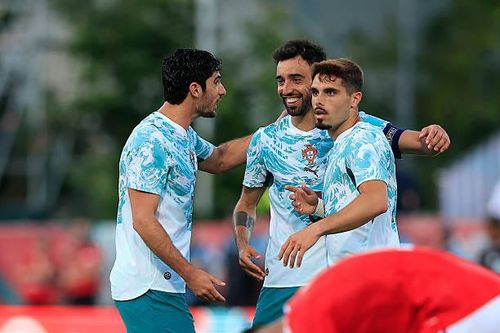 Bruno Fernandes tỏa sáng giúp Bồ Đào Nha đánh bại Chile.