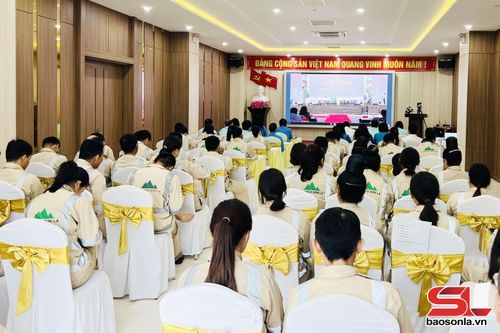 Toàn cảnh lễ phát động Phong trào thi đua “Lao động giỏi, năng suất cao, thu nhập tốt".