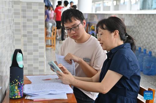 Học sinh chuẩn bị cho kỳ thi tuyển sinh đại học quốc gia sắp tới tại một trường trung học ở Lưu Châu, Khu tự trị dân tộc Choang Quảng Tây, miền nam Trung Quốc, ngày 4/6/2026. Ảnh: Tân Hoa Xã