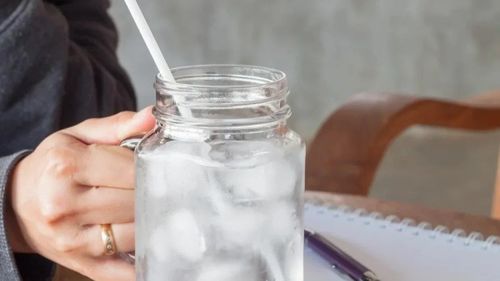 Nước mát có thể giúp cơ thể cảm thấy sảng khoái, giải nhiệt tức thì