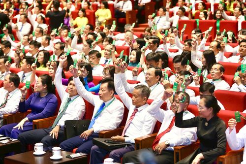 Các đại biểu tham gia biểu quyết tại Đại hội. Ảnh: Tùng Nguyễn.