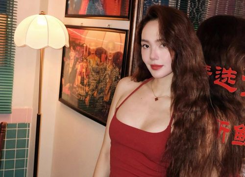  Hình ảnh mới đây của Minh Hằng. 