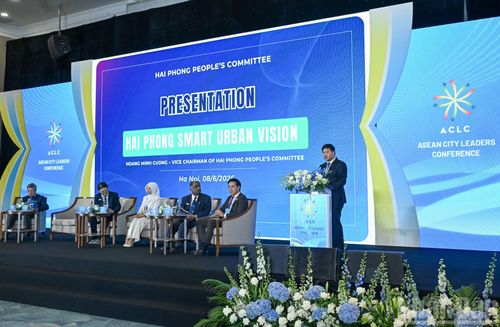 Phiên chuyên đề 1: "Phát triển trong kỷ nguyên số" tại Hội nghị lãnh đạo các thành phố ASEAN. (Ảnh: DUY LINH)