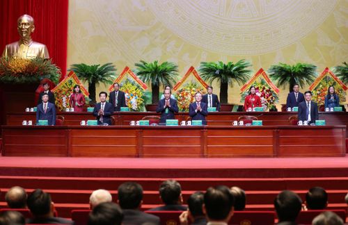 Đoàn Chủ tịch đại hội, sáng 8-6. Ảnh: QUANG PHÚC