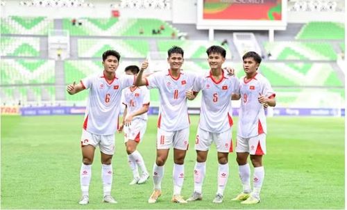 U19 Việt Nam để thua đáng tiếc trước Indonesia ở U19 Đông Nam Á 2026.
