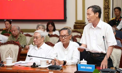 Nhân chứng Võ Huy Thịnh chia sẻ tại hội thảo. Ảnh: Ngô Tùng