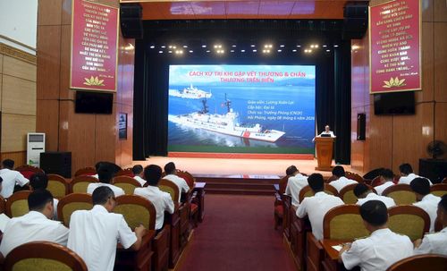 Quang cảnh khai mạc lớp Huấn luyện chiến sĩ cứu thương năm 2026.