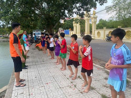 Thiếu các hoạt động an toàn, lành mạnh cho trẻ vào dịp hè