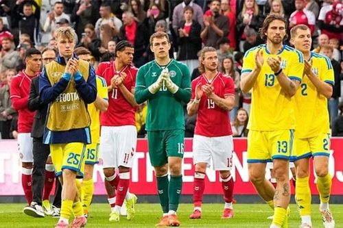 Trận giao hữu giữa Đan Mạch và Ukraine phải hủy bỏ ở phút 65