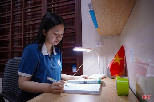 Lê Thùy Phương luôn cố gắng duy trì phương pháp học tập khoa học.