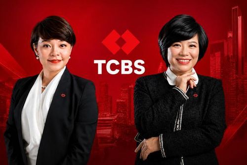 Bà Nguyễn Thị Thu Hiền (bên trái) và bà Trần Thị Thu Trang (bên phải).