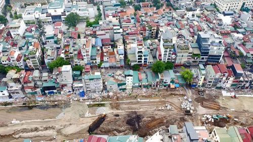 Dự án gồm 3 ô quy hoạch có tổng diện tích 6.803m2, gồm các hạng mục chính: Bãi đỗ xe- nhà để xe; trạm sạc, bể nước PCCC (ngầm), mái thu năng lượng; Cây xanh, vườn hoa…; đường nội bộ…