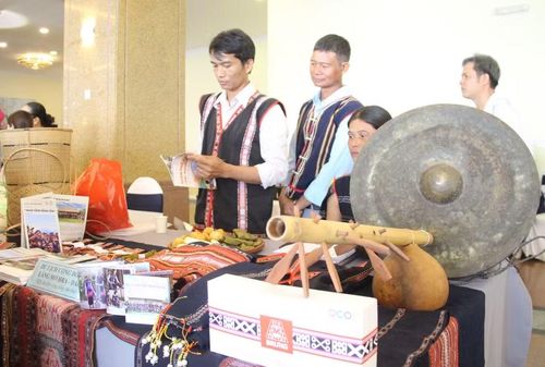  Bộ tiêu chí đánh giá, phân hạng sản phẩm OCOP mới tiếp tục xác định du lịch cộng đồng, du lịch sinh thái và điểm du lịch là nhóm sản phẩm trọng tâm của phát triển kinh tế nông thôn. Ảnh: T.L 