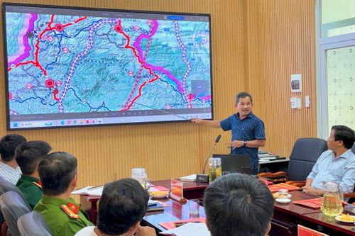 Xã Quảng Phú họp bàn về các nội dung liên quan quy hoạch chung của xã và phương án sắp xếp thôn, bon trên địa bàn