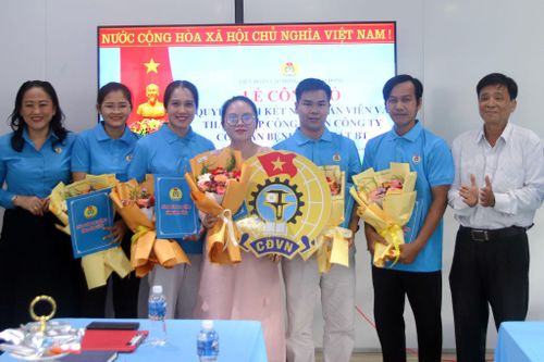 Lễ công bố thành lập Công đoàn cơ sở tại phường Bình Thuận