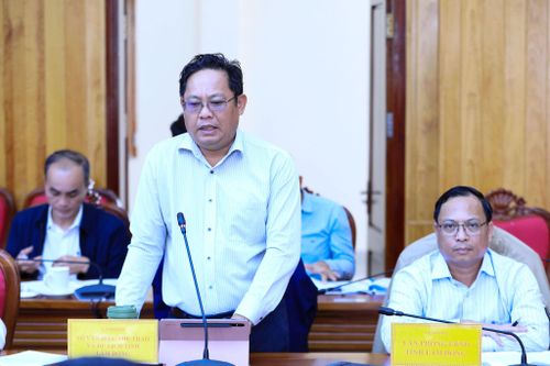 Lãnh đạo Sở Văn hóa, Thể thao và Du lịch Lâm Đồng đề nghị nhà đầu tư làm rõ việc chuyển mục tiêu đầu tư các dự án liên quan đến lĩnh vực du lịch