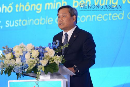Chủ tịch UBND TP Hà Nội Vũ Đại Thắng chia sẻ tại hội nghị. Ảnh: Lê Hồng Nhung - Mekong ASEAN