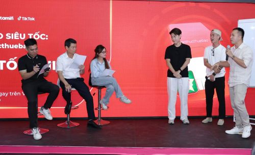 Tại lễ phát động các đội tham dự thi sáng tạo nội dung #xacthucthuebao.