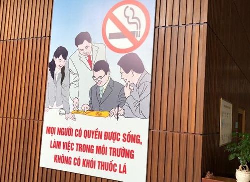 Thuốc lá không còn là vấn đề của riêng người hút mà đã trở thành gánh nặng sức khỏe quốc gia. Ảnh: ST