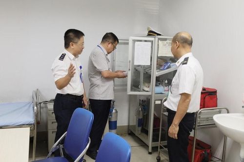 CDC Hà Nội trang bị đầy đủ thuốc, trang thiết bị tại phòng khám và phòng cách ly. (Ảnh: Mai Trang)