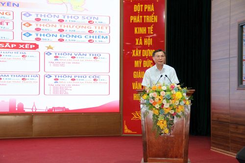 Bí thư Đảng ủy, Chủ tịch HĐND xã Mỹ Đức Đặng Văn Cảnh phát biểu kết luận tại hội nghị. Ảnh: Biên Phạm