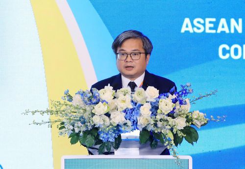 Phó Chủ tịch UBND thành phố Hà Nội Trương Việt Dũng tại Hội nghị các nhà lãnh đạo thành phố ASEAN tại Hà Nội. Ảnh: Viết Thành