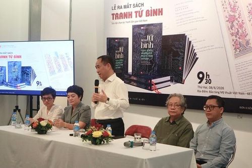 Giám đốc Bảo tàng Mỹ thuật Việt Nam, Tiến sĩ Nguyễn Anh Minh phát biểu tại sự kiện.
