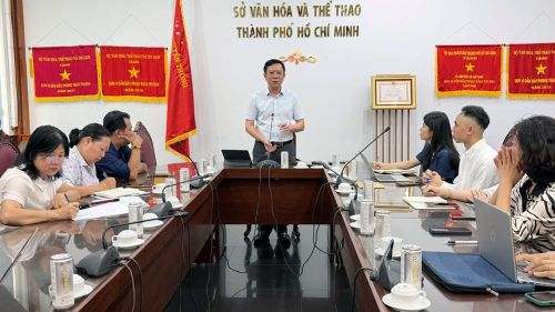 Phó Giám đốc Sở VH&TT TP.HCM Nguyễn Ngọc Hồi phát biểu tại cuộc họp