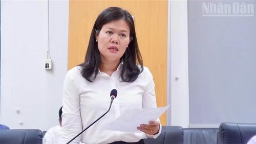 Đại diện Ủy ban Mặt trận Tổ quốc Việt Nam Thành phố Hồ Chí Minh đóng góp ý kiến.