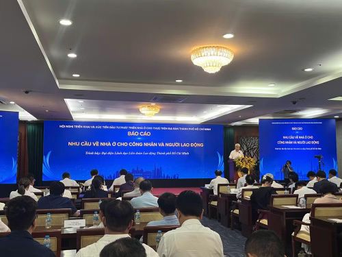 Các đại biểu dự hội nghị.