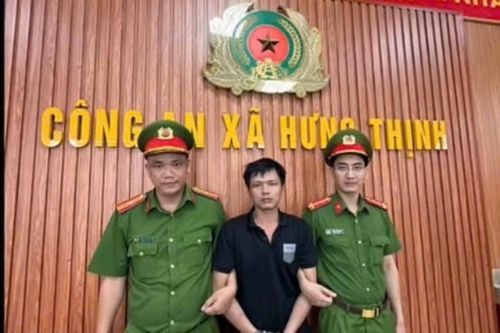 Nguyễn Hồng Trương tại cơ quan công an. Ảnh: H.T