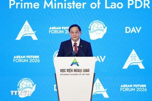 Thủ tướng Lào Sonexay Siphandone phát biểu tại Phiên khai mạc Diễn đàn Tương lai ASEAN lần thứ ba. (Ảnh: Dương Giang/TTXVN)
