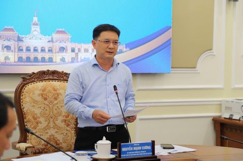 Phó Chủ tịch UBND TP Hồ Chí Minh Nguyễn Mạnh Cường đánh giá cao sự chủ động của ngành y tế và các địa phương trong tổ chức khám sức khỏe định kỳ cho người dân.